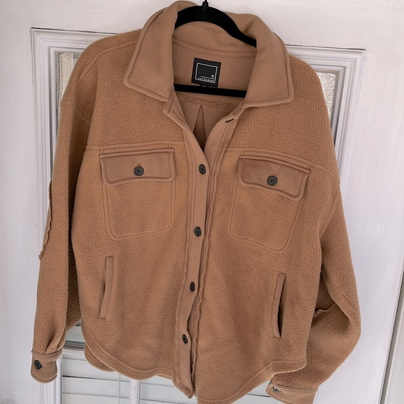 Lily & Lottie Taupe Wilder Sherpa Shacket with Front Pockets and Patched Elbows - Picture 3 of 8